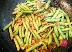 豆角炒肉的做法图解9