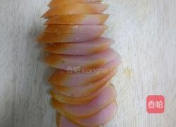 香肠辣椒炒鸡蛋的做法图解2