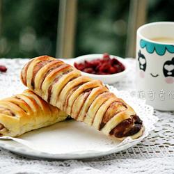 毛毛虫豆沙面包的做法[图]