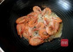 洋葱爆虾的做法图解3