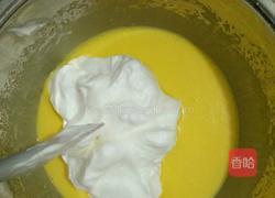 火龙果奶油蛋糕卷的做法图解7