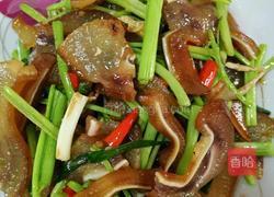 香芹炒腊猪头肉的做法图解11