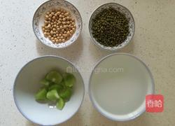 绿色豆浆的做法图解1