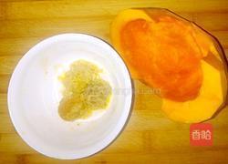 蛋黄焗南瓜的做法图解1