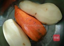 青椒土豆胡萝卜丝的做法图解2