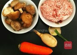 香菇酿肉的做法图解1