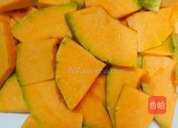 清炒南瓜片的做法图解1