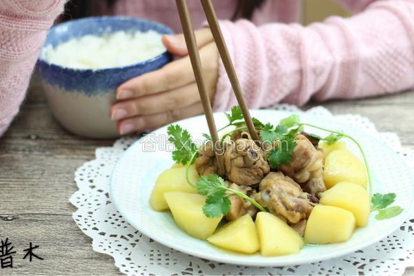 土豆烧鸡腿