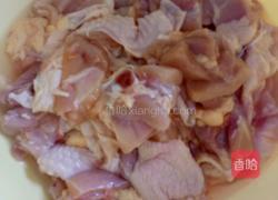 鸡腿炖土豆的做法图解1