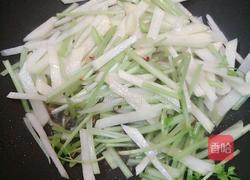 土豆炒小芹的做法图解4