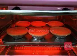 Illustration of how to make rich chocolate tart 3