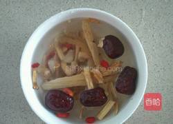 药材炖排骨汤的做法图解2