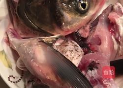 丝瓜鱼头汤的做法图解2