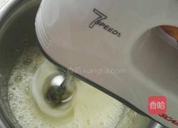 蓝莓戚风蛋糕卷的做法图解5