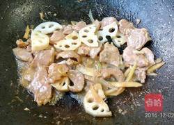 西兰花莲藕炒肉片的做法图解8