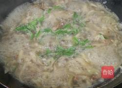 酸菜肉丝粉条汤的做法图解8