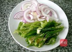 小炒卤鸭肠的做法图解2