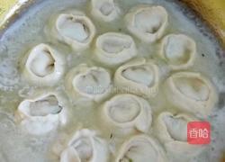 韭菜鸡蛋水煎包的做法图解6