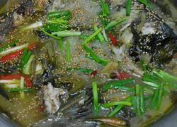 酸菜粉条炖鱼