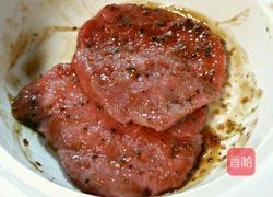 黑胡椒牛排的做法图解2