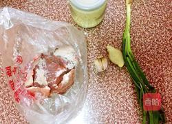 糖醋肉条的做法图解1