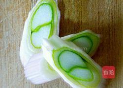 椒盐蚕蛹的做法图解2