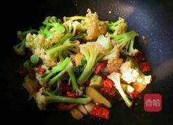 干煸孜然菜花的做法图解8