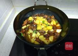 土豆烧土鸡的做法图解6