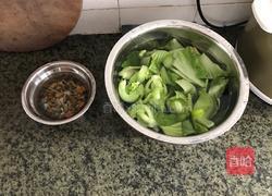 烧猪骨淡菜芥菜粥的做法图解2