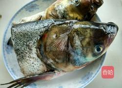 酸菜豆腐鱼头汤的做法图解1
