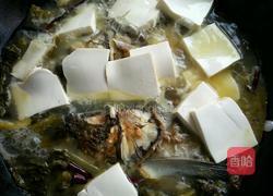 酸菜豆腐鱼头汤的做法图解12