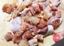 双椒鸡的做法图解1