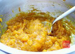 椰蓉南瓜豆沙饼的做法图解3