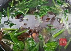 菠菜鸡蛋丸子汤的做法图解4