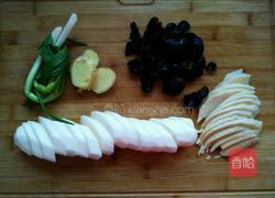 山药炖鸭汤的做法图解1