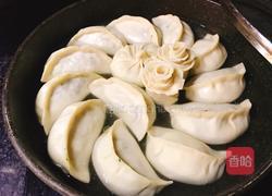 青菜猪肉煎饺的做法图解12