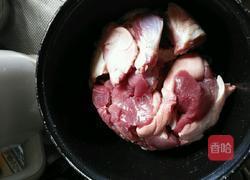 电饭煲猪脚的做法图解1