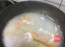 炒火腿穿意大利面的做法图解2