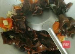 胡萝卜炒白菜的做法图解5