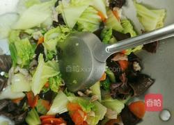 胡萝卜炒白菜的做法图解6