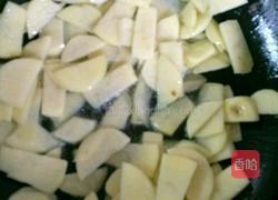 土豆炒肉片的做法图解4