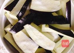 肉末炒茄子的做法图解3