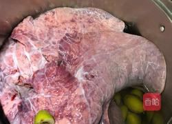 猪肺橄榄汤的做法图解3