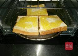 火腿鸡蛋三文治的做法图解2