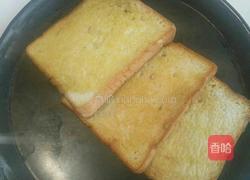 火腿鸡蛋三文治的做法图解3