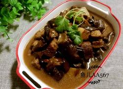 猪肉炖松伞蘑