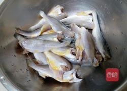 香酥小黄鱼的做法图解1