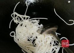芥兰炒粿条的做法图解2