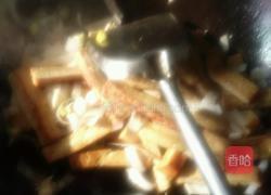 大葱烧豆腐的做法图解3