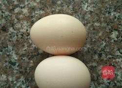 甜艾草煮鸡蛋的做法图解2